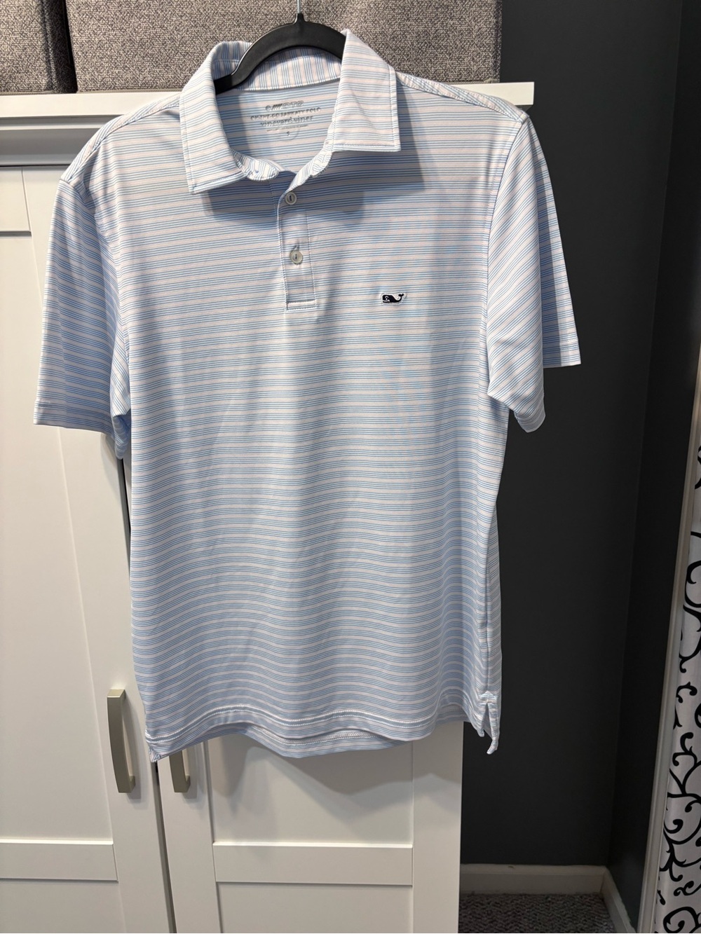 Vineyard Vines Men’s Light Blue and White Striped Polo Size S NWOT
